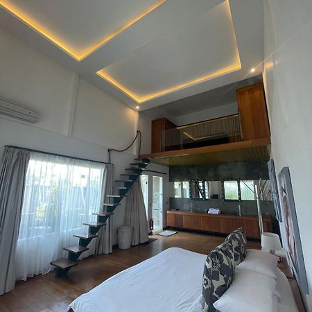 Saga Villas Ultra Σεμινιάκ Εξωτερικό φωτογραφία
